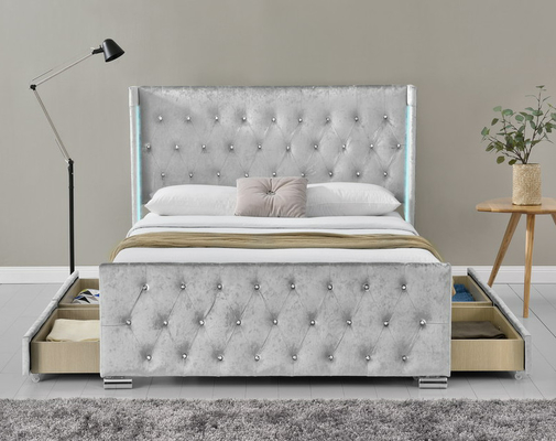 Khung giường nền được bọc nệm gấp đôi