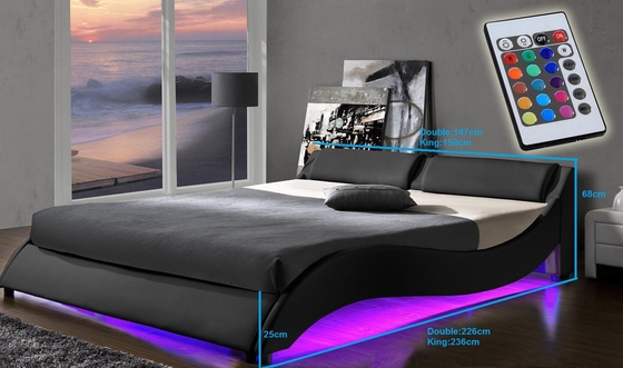 King Size Khung giường bọc nệm mềm mại Hình dạng đường cong bằng da tổng hợp PU với đầu giường LED