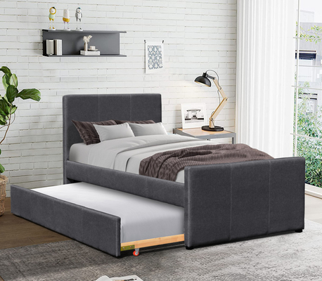 Khung giường đôi bằng gỗ lanh màu xám đậm với bánh xe có thể mở rộng cho phòng ngủ