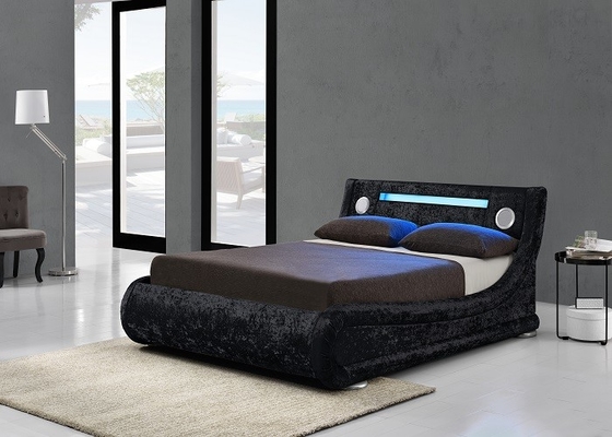 Giường cỡ King bọc da đen Hình dạng đường cong với đèn LED