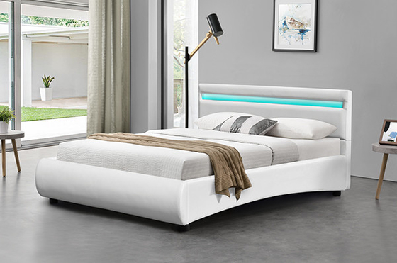 Khung giường bằng da Pu màu trắng OEM với hình dạng đường cong ánh sáng LED